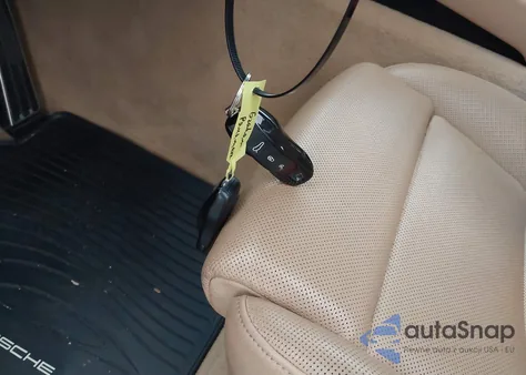 2014 Porsche Panamera 4 from USA, damaged, VIN WP0AA2A76EL006755